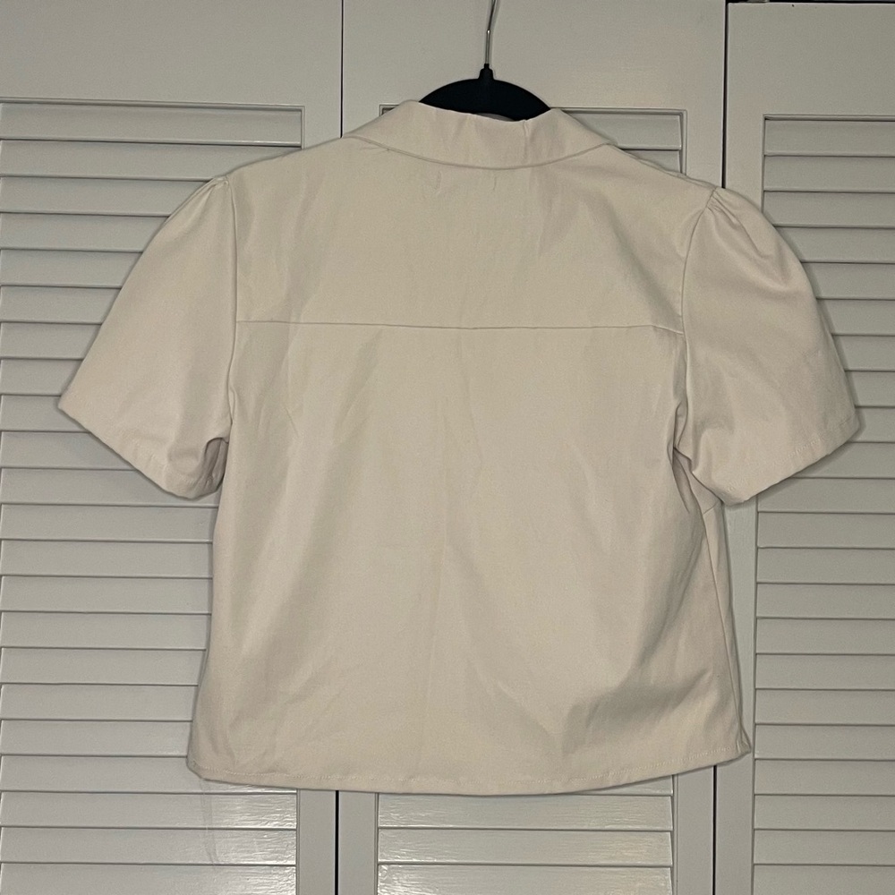 Nasty Gal Beige Button-Up Collared Top - Picture 2 of 4